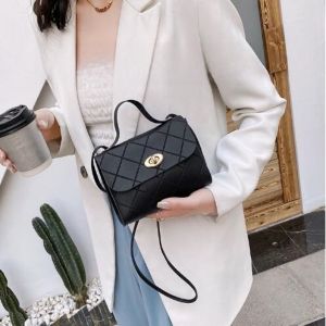 แฟชั่นขนาดใหญ่ความจุกระเป๋าผู้หญิง 2025 ใหม่แนวโน้มฤดูใบไม้ผลิฤดูร้อนสบายๆเดินทางไหล่เดี่ยวกระเป๋า เรียบหรู กระเป๋าใหญ่