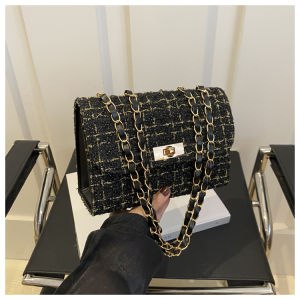 กระเป๋าสะพายข้างผู้หญิง กระเป๋าสี่เหลี่ยมเล็กแบบหนัง PU ทรงสี่เหลี่ยมเล็ก สายสะพายไหล่แบบลำลอง สีสันสดใส ปิดด้วยซิป