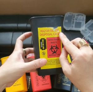 (VIDEO SHOP TỰ QUAY) Thùng rác mini đựng vật sắc nhọn như kim dao lam trong xăm thẩm mỹ hoặc spa