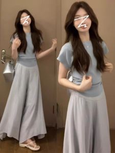 Elegant Short Sleeve French Style T-Shirt: Slim Fit Sweet And Spicy Blue Women's Summer Top Fashionable Shoulder Line Tee