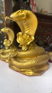Tượng Rắn Hổ Mang Quấn Hoa Hồng Bằng Đồng Thau Nguyên Chất Cao 22cm Và 35cm - Linh Vật Phong Thủy