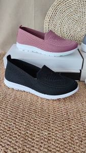 รองเท้าผ้าใบผู้หญิง สลิปออน พื้นนุ่ม แฟชั่น ยืดหยุ่นได้ดี ไม่เจ็บเท้า ลำลอง พร้อมส่ง B-010