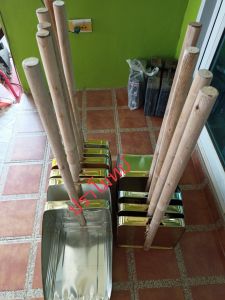 ที่ตักขยะ (บุ้งตัก) ยักหมัด5อัน-10อัน ทำจากไม้และปีบแข็งแรงด้ามจับไม้เหลี่ยม