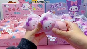 Squishy Sanrio Premium Squishy Pinch / Tarik Toys Stress Relieve Mainan Anak Anti Stres Kuromi Melo