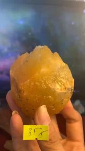 Viên đá Thạch Anh vàng Citrine tự nhiên thiên nhiên vũ trụ mã 317