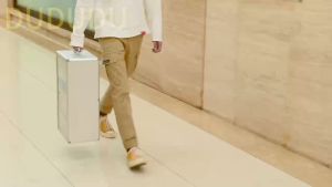 Transparent Lockable Mobile Phone Safe Box for Factory Workers & Students - Handheld & Wall-Mounted