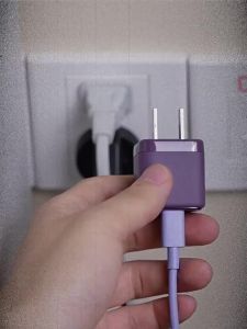 Bull | Safe Fast Charging Small Power Bank Nitride Gallium Socket 20W 30W