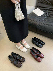 รองเท้าส้นหนา Mary Janes สีแดง ทรงหัวมน ทรงหัวมน พื้นยาง ความหนาแน่นของพื้นรองเท้า รองเท้าส้นแบนสำหรับผู้หญิง