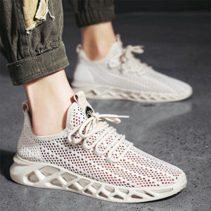 รองเท้ากีฬาแบบสวมส้นเตี้ยผ้าตาข่ายระบายอากาศได้ดีสำหรับผู้ชาย รองเท้าวิ่งแบบลำลองสไตล์เกาหลี พื้นยางนุ่ม กันลื่น