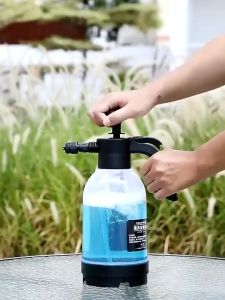 2L Hand Pump Foam Sprayer Snow Foam Foam Nozzle Car Wash Spray Bottle for Car Home Washing Tools