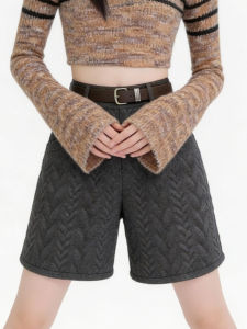 Quần Short Knit Cao Bụng Đuôi Thẳng Màu Xám