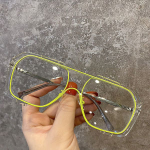 แว่นกันแดดทรงสี่เหลี่ยมลายตัวอักษรแฟชั่นสำหรับผู้ชายและผู้หญิง ป้องกันรังสียูวี สไตล์เรโทร เลนส์ PC ด้านนอกโค้ง 2020