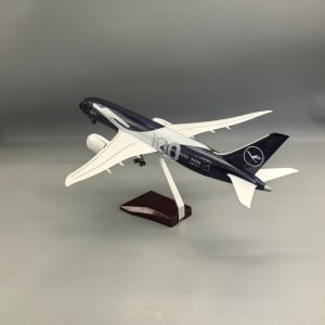 Mô Hình Máy Bay Lufthansa 787 Bằng Nhựa Resin 43CM Có Đèn Và Bánh Xe Dành Cho Người Đam Mê Hàng Không Từ 14 Tuổi Trở Lên.