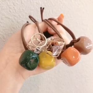 Cột tóc buộc tóc đá vuông đính đá sang trọng cho nữ