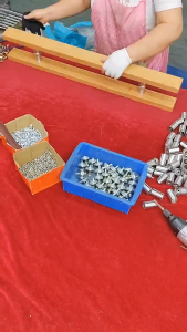 Talon มือจับประตู มือจับประตูกรอบ ทำจากไม้จริง มือจับไม้ 1 คู่ (2 ชิ้น) ไม้เนื้อแข็ง สวยหรู ทนทาน