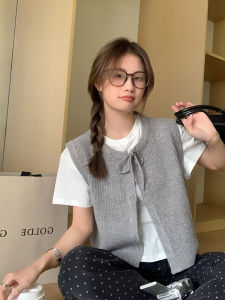 เสื้อกั๊กถักสีเทาสำหรับผู้หญิง ฤดูใบไม้ผลิและฤดูร้อน 2024 เสื้อคลุมกันหนาวแบบผูกเชือกแบบเรียบง่าย เสื้อคลุมกันหนาวแบบสวมใส่หลายชั้น