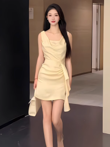 Váy Ngắn Satin Gợi Cảm Mùa Hè Cho Nữ Váy Bó Eo Cạp Cao Không Tay Váy Chữ a Ngắn Bó Sát Váy Dự Tiệc Sinh Nhật