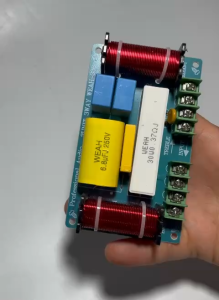 Mạch phân tần A338 - giá 1 cái - lắp 1 bass + 1 trung + 1 trép - hàng nhập khẩu