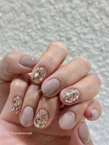 Youleenail Nail Art Sequins ลูกปัดสีสตรอเบอร์รี่ ลูกปัดสะท้อนแสงสไตล์เกาหลี ลูกปัดขนาดใหญ่ สีสันที่เข้ากันได้หลากหลาย 3 กรัม