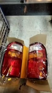 ไฟท้าย​ toyota​ hilux tiger​ ​d4d​  1คู่​ช้าย​ขวา