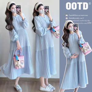 Relaxed Fitting Pleated Maternity Dress