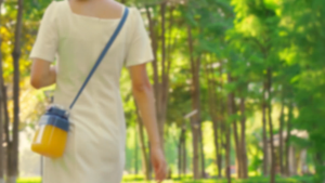 Kawu Wireless Juicer Juice Blender Fruit and Vegetables 1L Protable Electric Fruit Juicer Fruit Extractors Squeeze