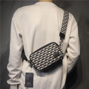 Threebox ทันสมัย Canvas ลายสก็อต กระเป๋าสะพายข้างผู้ชายใบเล็ก สไตล์เกาหลี กระเป๋าโทรศัพท์มือถือไหล่เดี่ยว สไตล์สปอร์ต อ่อนเยาว์