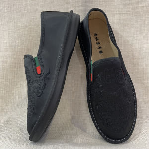 Beijing Mens Flat Heel Comfortable Embroidered Satin Slip-On Shoes Spring Autumn Style Casual Breathable round Toe Footwear