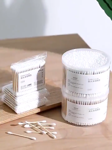 Hộp 500 Cái Tăm Bông Ngoáy Tai 2 Đầu Tiện Lợi Chất Liệu Bông Cotton Thấm Hút Tốt An Toàn Cho Người Lớn Và Trẻ Em