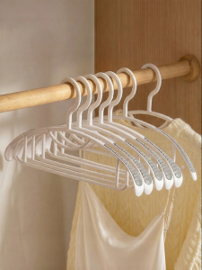 MODERN SWEETHOME | Non-Marking Shoulder Protection Extra Large Thickened Coat Hanger with Silicone Anti-Slip Strip