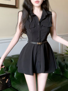 ชุดเดรสคอโปโลแขนกุดสุดเก๋สำหรับผู้หญิงในฤดูร้อน 2025 ชุดเดรสกระโปรงทรงเอเอวสูง กระโปรงสั้นสีพื้น กระดุมเดียว