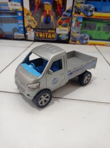 Truck Pickup Mainan Mobil bak Pick Up Model Friction