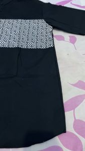 Koko Kautsar Lengan Pendek Hitam: Desain Modern & Nyaman