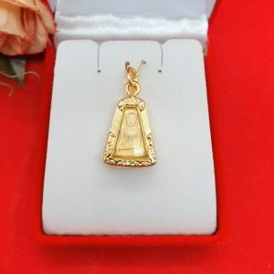 จี้พระผงสุพรรณขนาด 1.6 x 2.1cm  ชุบทอง ความเมตตา การเจรจา จี้ห้อยคอ ใส่ได้กับสร้อยทุกแบบ จี้ทอง งานสวยพร้อมบูชา