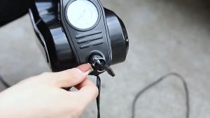 4 in 1 Vacuum Cleaner For Car 12v Portable handy Handheld with tire inflator Mini Small Car Vaccum Cleaner 12volts car for carwash carpet Inflatable with tire inflation Vacuum Cleaner /Tire pressure measurement / Lighting strong suction 3000Pa
