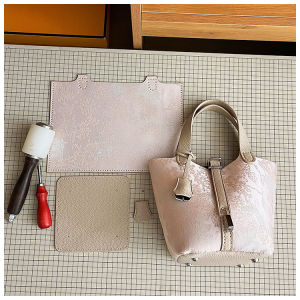 Handcrafted Bucket Bag Material Kit Single Shoulder Slant Crossbody Bag for Girlfriend Quality Texture DIY Gift