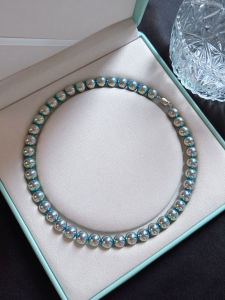 YISHU | Elegant Niche Green Peacock Pearl Necklace