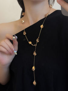 Long Elegant Metal Ball Necklace for Women Vintage Luxury Geometric Irregular Classic Style Sweater Chain Fashion Jewelry