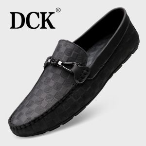 รองเท้าลำลองหนังแท้ DCK สำหรับผู้ชาย ฤดูใบไม้ร่วง รองเท้าลำลองสีขาว รองเท้าหนังสวมสบาย สวมใส่สบาย รองเท้าเดินทางแบบสวมสบาย