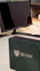 Paket PC Mini BMAX B1 8/128GB Intel Celeron N400 Windows 11 + Monitor Iware 15 Inch