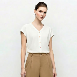 AMII | Summer New Casual V-neck Contrast Color Stone Button Ice-cool Short Sweater