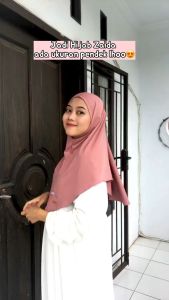 Bergo Hamidah Zarra Zaida: Jilbab Sporty Malay & Bahan Jersey