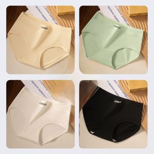 MiiOW | Pure Cotton Antibacterial Womens Underwear Triangle Shorts Comfortable Breathable Mid-Waist Seamless Panties Catman Brand