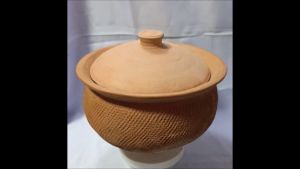 หม้อแกง 9 นิ้ว(22 ซม.)ไม่มีหูจับ มีฝาปิด หม้อดินเผา หม้อแกงดินเผา หม้อตุ๋น หม้อน้ำขนมจีน จากเชียงใหม่ หม้อแกงดิน หม้อดินแกง - Lazada