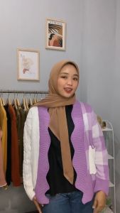 cable cardigan rajut wanita jumbo korean style/baju cewek outfit keren/kardigan rajut dewasa korea style/ootd wanita hijab outfit/atasan wanita remaja ootd/baju rajut wanita terbaru lengan panjang/outer wanita korean style/jaket rajut korean style