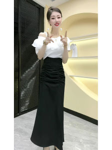 กระโปรงสั้นทรงเอเอวสูงสีดำ กระโปรงทรงเอเข้ารูปสำหรับผู้หญิง ฤดูร้อน 2025 กระโปรงทรงเอเข้ารูปแบบใหม่ กระโปรงสั้นทรงเอเข้ารูปแบบใหม่