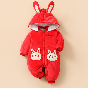 เสื้อผ้าบุผ้าฝ้ายหนาสีแดงสำหรับเด็กแรกเกิดในฤดูหนาว เสื้อคลุมบุผ้าฝ้ายหนาพร้อมหมวกสำหรับเด็กแรกเกิด เสื้อคลุมกันหนาวแบบสวมหัวสำหรับเด็กชายและเด็กหญิง