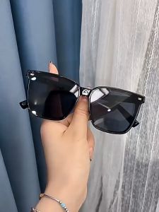 Kacamata Hitam Bingkai Persegi Terpolarisasi Gaya Korea untuk Perlindungan Mata V400