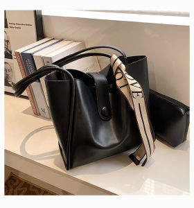 ใหม่ กระเป๋าสะพายความจุขนาดใหญ่ ใหม่ กระเป๋าถือ สำหรับผู้หญิง กระเป๋าผู้หญิง (กระเป๋าสตางค์)