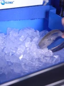 60KG/24H Electric Ice Machine Square Ice Commercial Large Capacity Ice Making Machine Blue ray sterilization